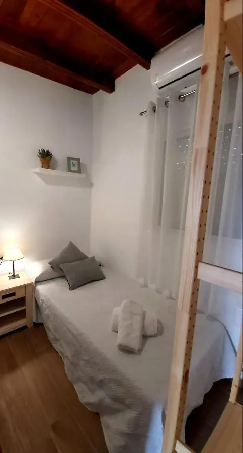 בית נופש לה אורוטבה Casa Rural La Resbala - Casa Verde